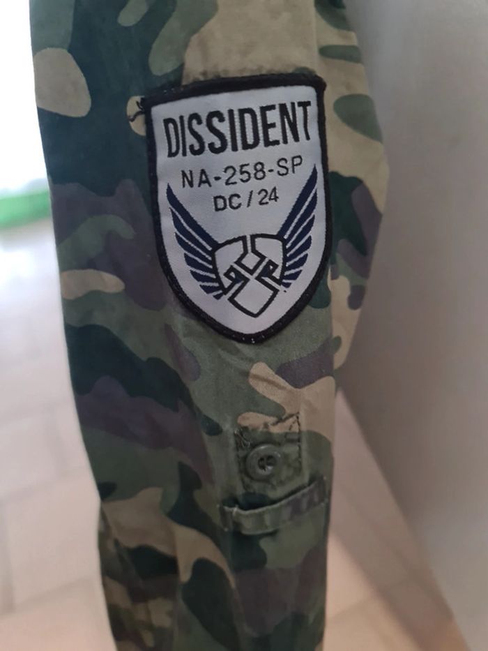 Chemise Dissident neuve taille M - photo numéro 12