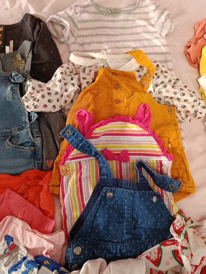 Lot vêtements fille 6 mois - photo numéro 7