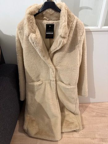 Manteau beige - taille unique- neuf