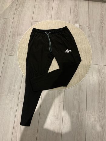 🔥 Pantalon Nike Trail running noir – Running & outdoor (Taille L ) 🔥