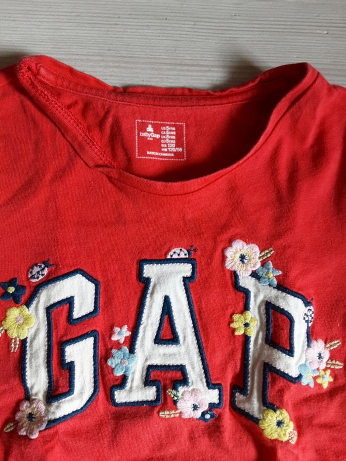 T-shirt GAP fleurs T. 5 ans - photo numéro 2