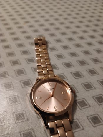 Bijoux  montre  toute neuve  jamais utilisé 