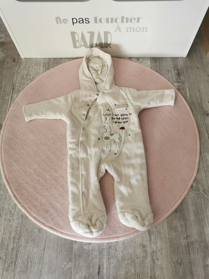 Jolie combinaison nouveau né