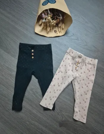Magnifique lot de 2 leggings côtelé kiabi 9 mois