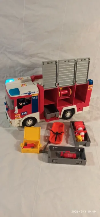 Camion de pompiers lumineux playmobil