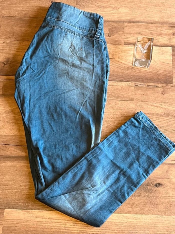Je vend un jeans fin femme xL tres bon etat