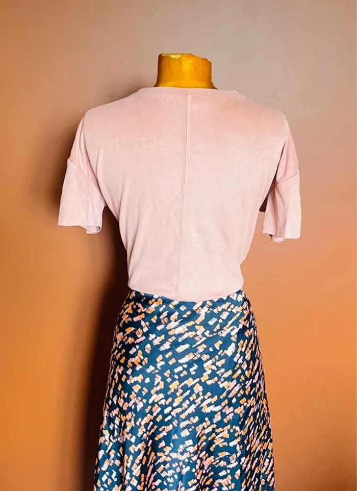 Tee shirt en suédine rose poudré à lacet - photo numéro 2