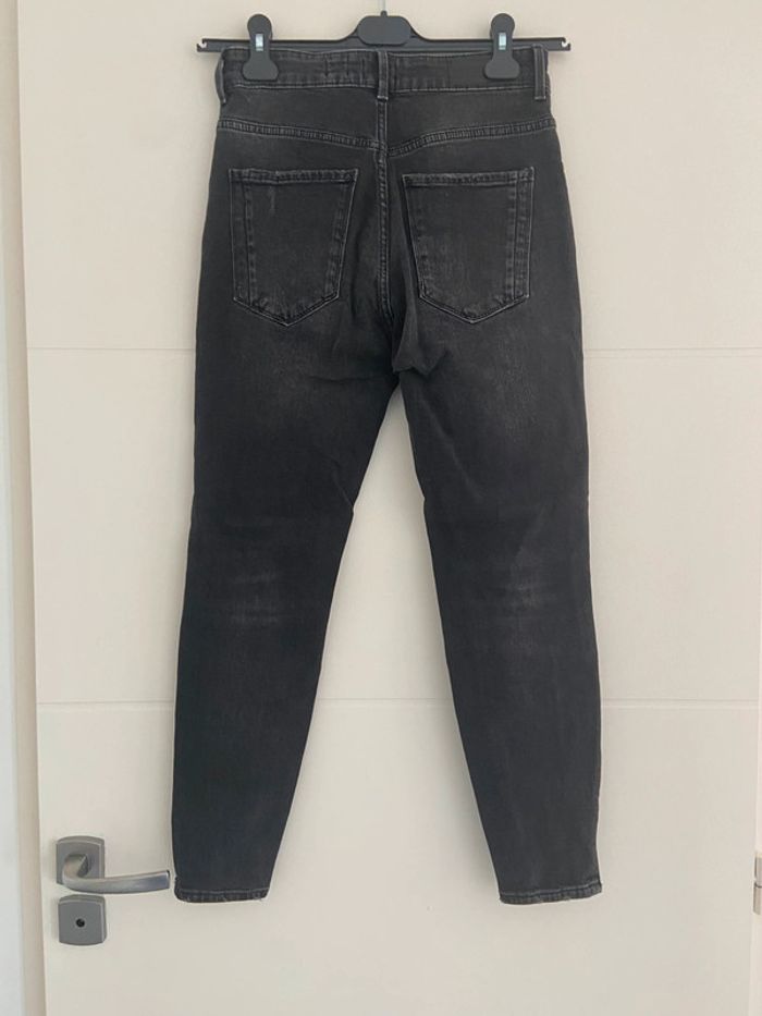 Jean troué Pull&Bear noir homme - photo numéro 3