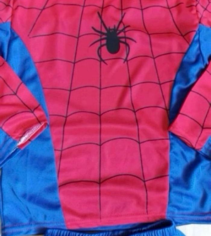 Déguisement spiderman bleu et rouge 5-6ans - photo numéro 5