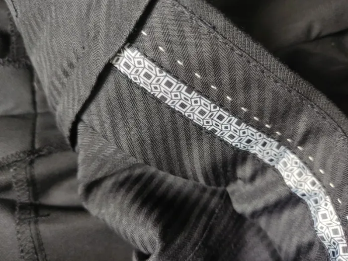 Pantalon tailleur coupe droite noir taille 42 Carnet de Vol - photo numéro 4