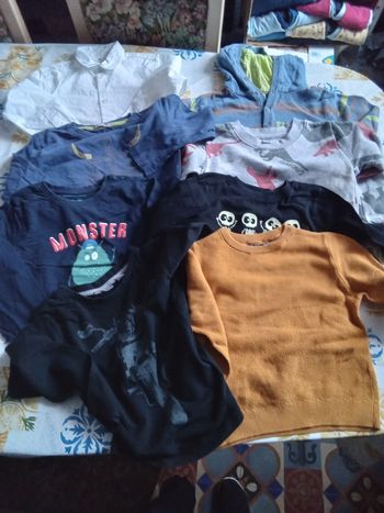 Lot vêtements garçons t  98-104