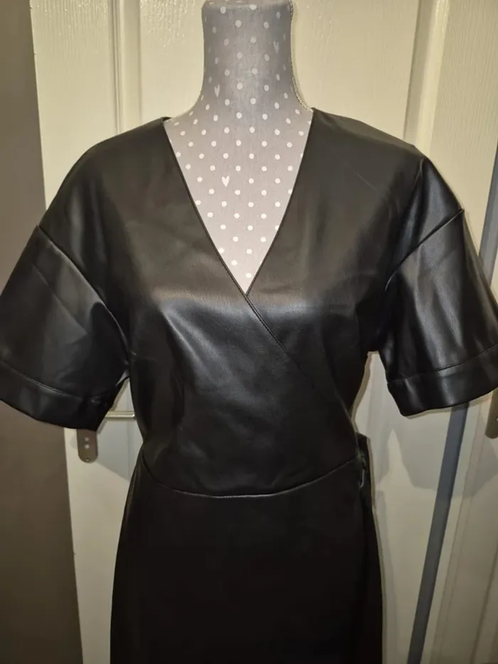 Robe neuve Coeur croisé - photo numéro 4