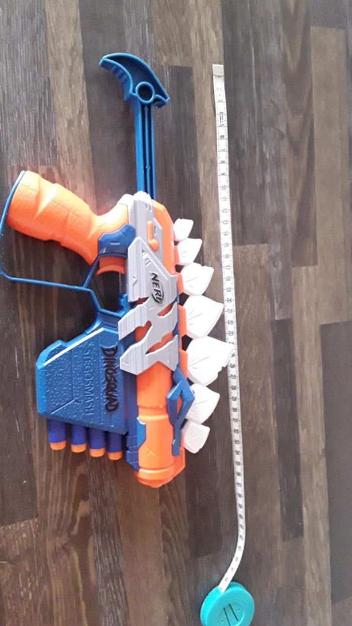 Pistolet nerf et 5 flèches - photo numéro 3