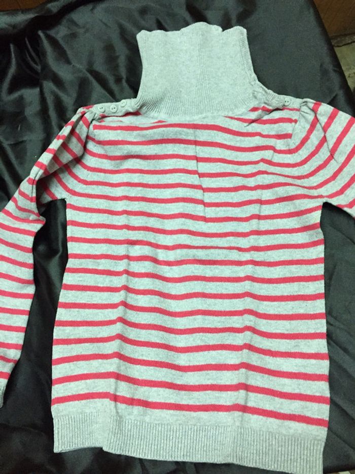 Pull col roulé en laine t 6ans