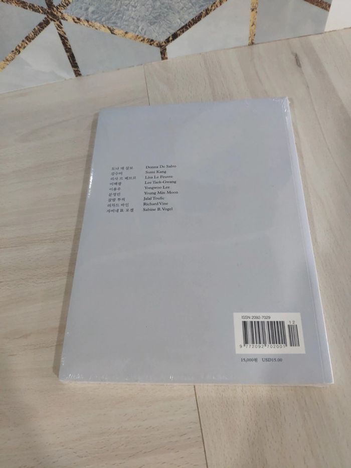 Livre neuf Noon iannual journal of visual culture and contemporary art 4 power failure - photo numéro 2