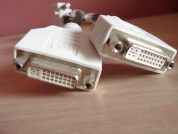 Adaptateur DMS double cable pour deux ecrans PC accessoire informatique TBE