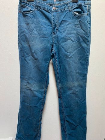 Jean a jambe large