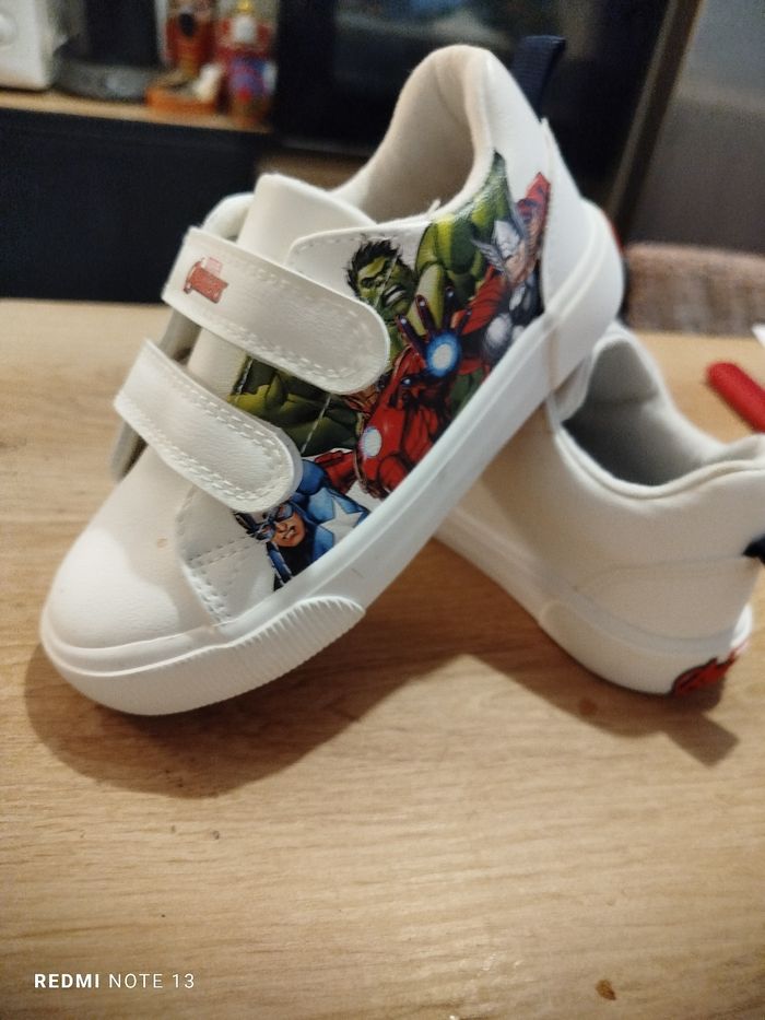 #kytie25chaussuregarcon. Basket taille 25/26