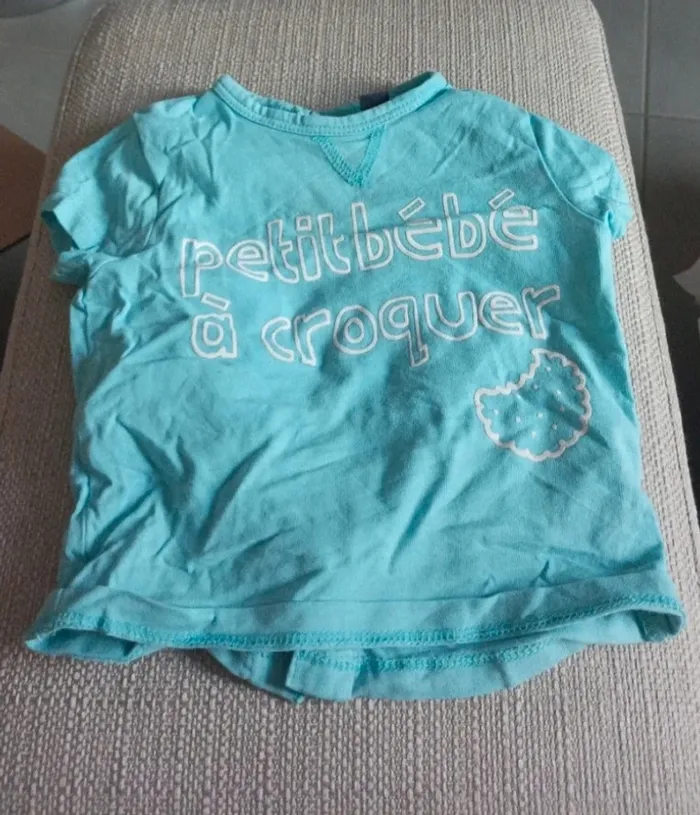 Ensemble 6 mois + t-shirt - photo numéro 2