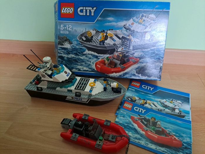 Lego 60129 le bateau de patrouille de la police - photo numéro 6