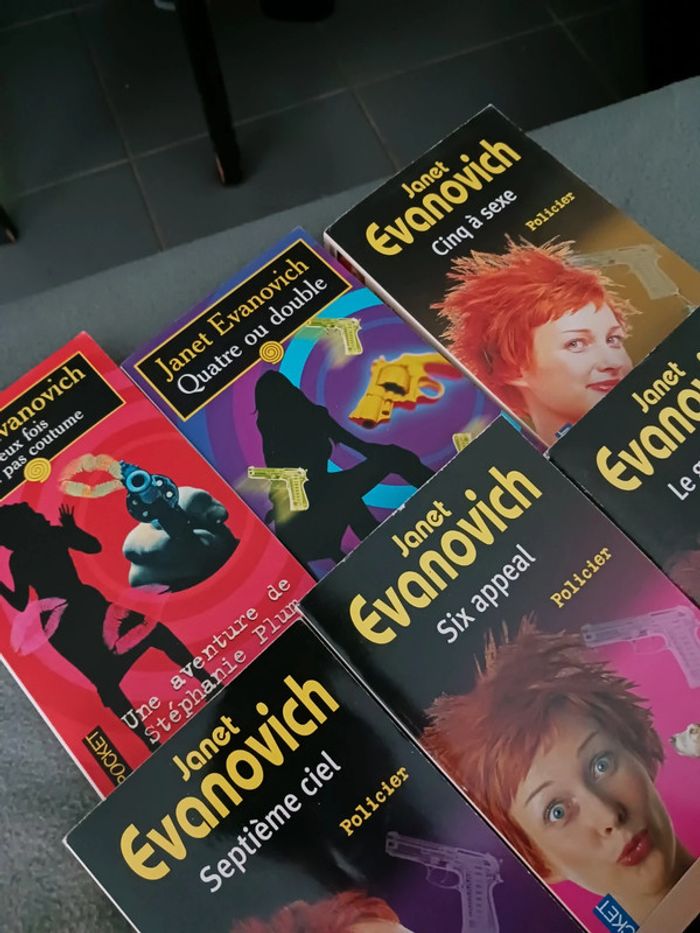 Les enquêtes de Stéphanie Plum - Janet Evanovich 🔞 - photo numéro 2