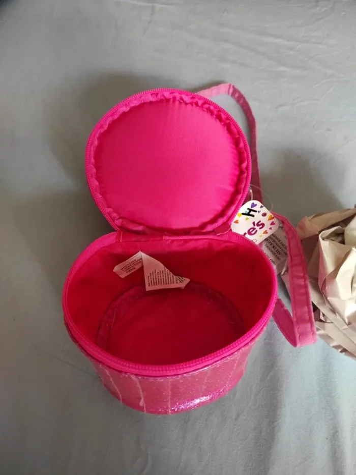 Mini sac muffin Claire's neuf - photo numéro 4