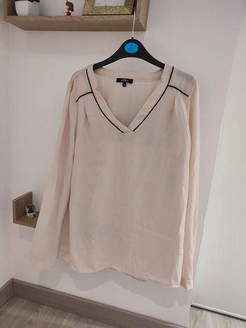 Blouse rose pâle taille 38