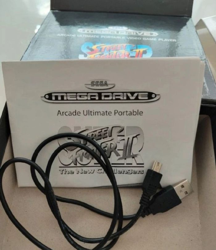 Console portable sega Megadrive street figther II - photo numéro 5