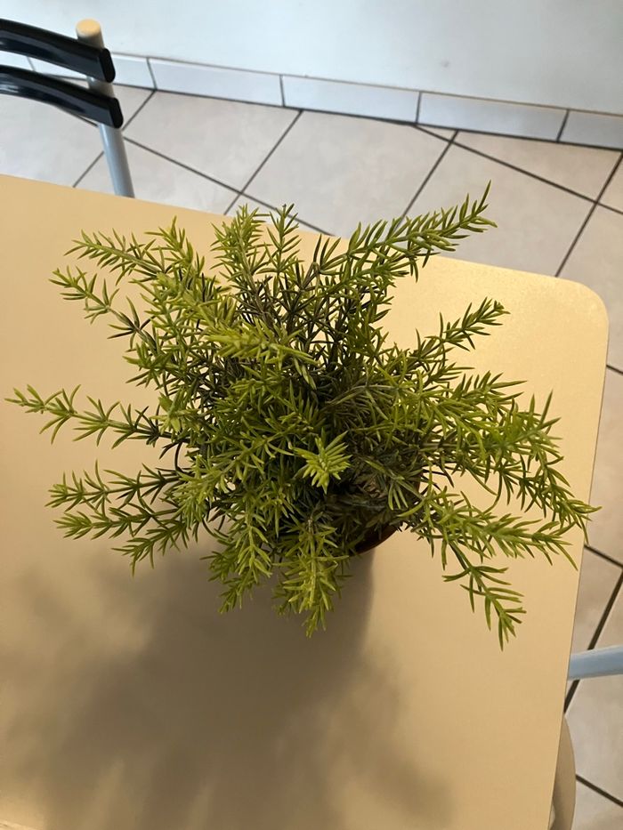 Pot plante verte artificiel - photo numéro 2