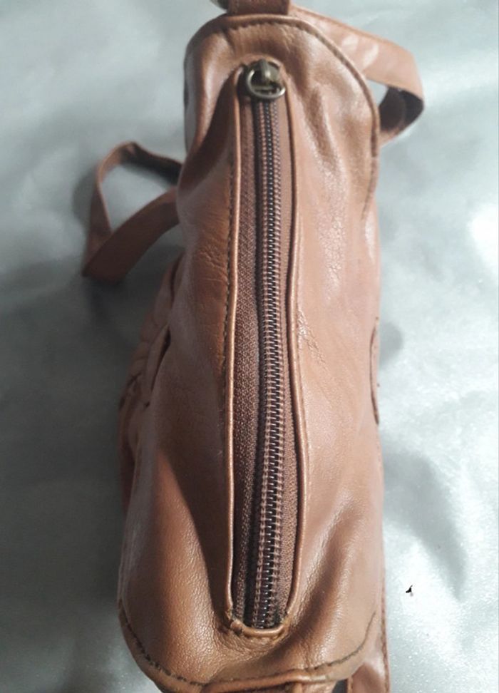 Petit sac bandoulière Camel Pull & Bear - photo numéro 4