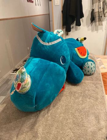 Grande peluche range secret Marius bébé
