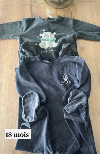lot de 2 pyjama petit bateau / kiabi 18 mois 