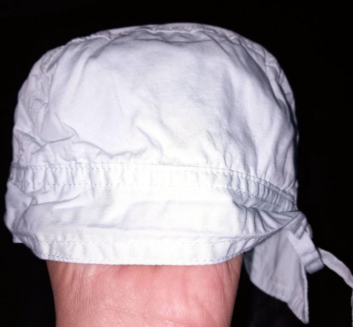 Chapeau 6 mois TBE - photo numéro 2