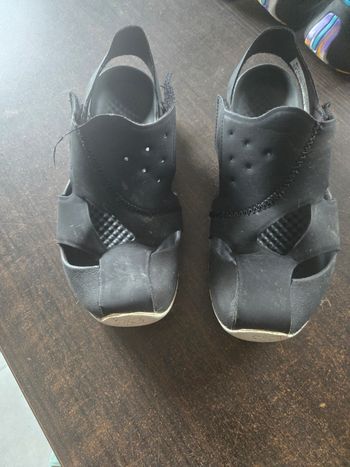 Sandale jordan flare ps noir Taille 33,5