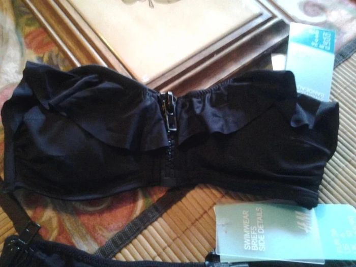 maillot de bain H&M T.36 tout neuf - photo numéro 3