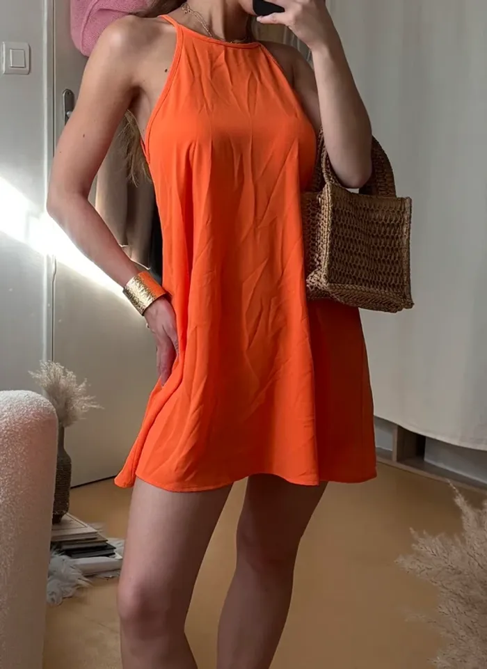 Jolie robe d’été orange - photo numéro 2