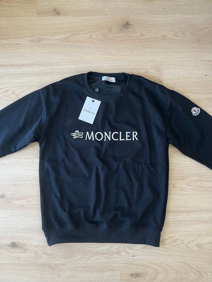 Pull Monclr