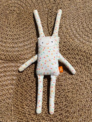 Doudou lapin DPAM du pareil au même 