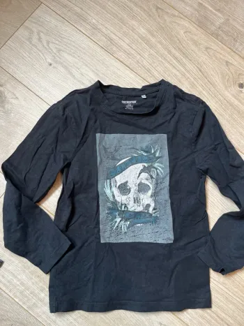 T-shirt tête de mort