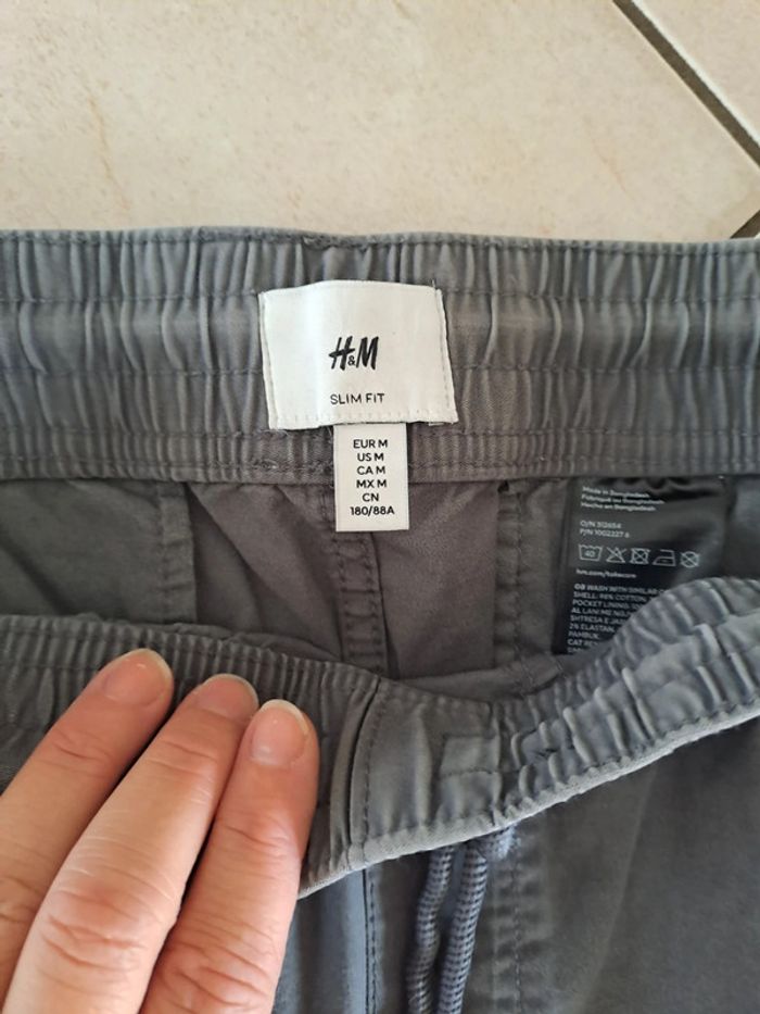 Cargo h&m très bon état - photo numéro 2