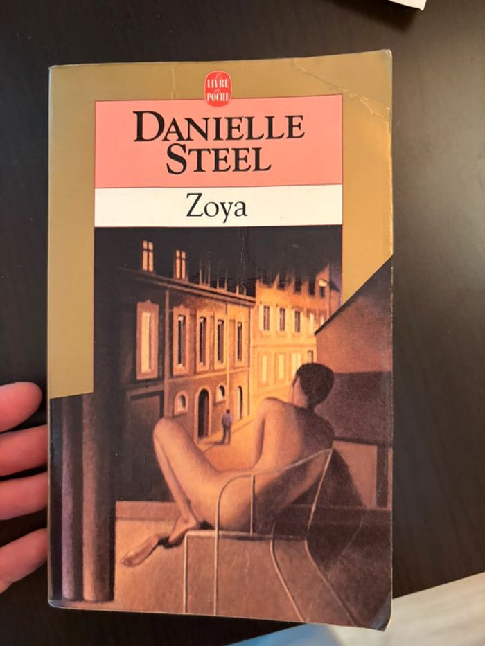 Zoya - Danielle steel