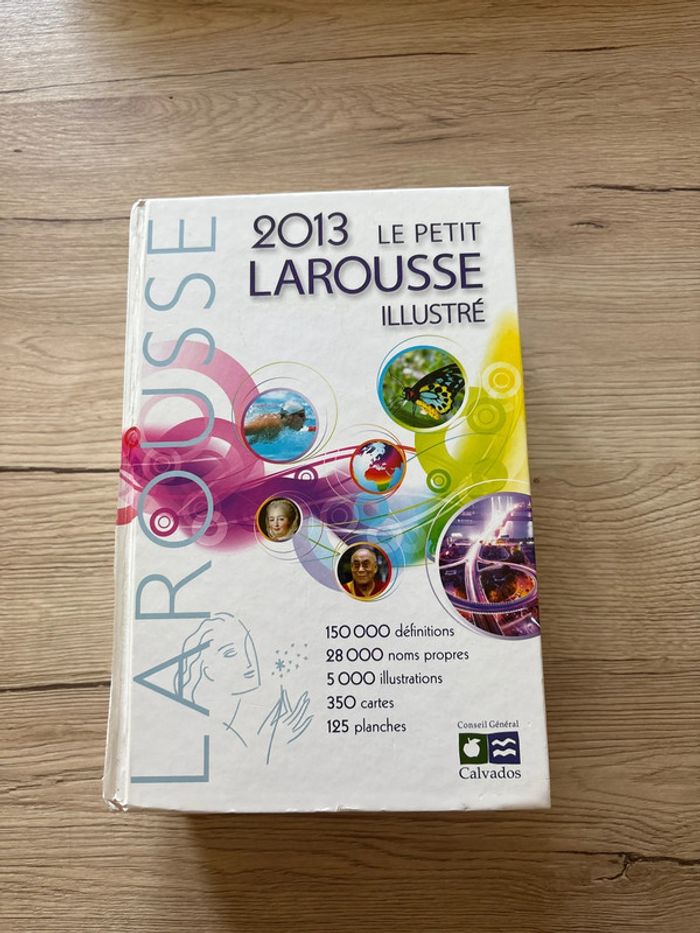 Le petit Larousse illustré 2013