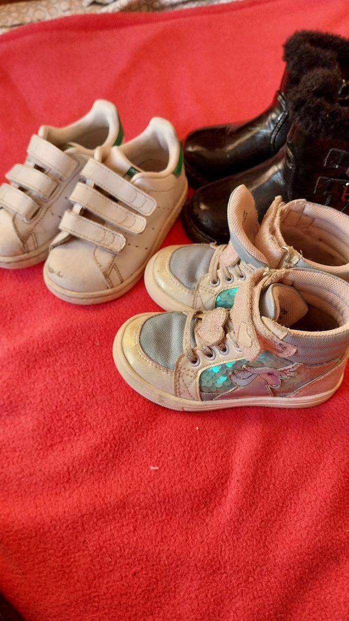 3  paires chaussures fille