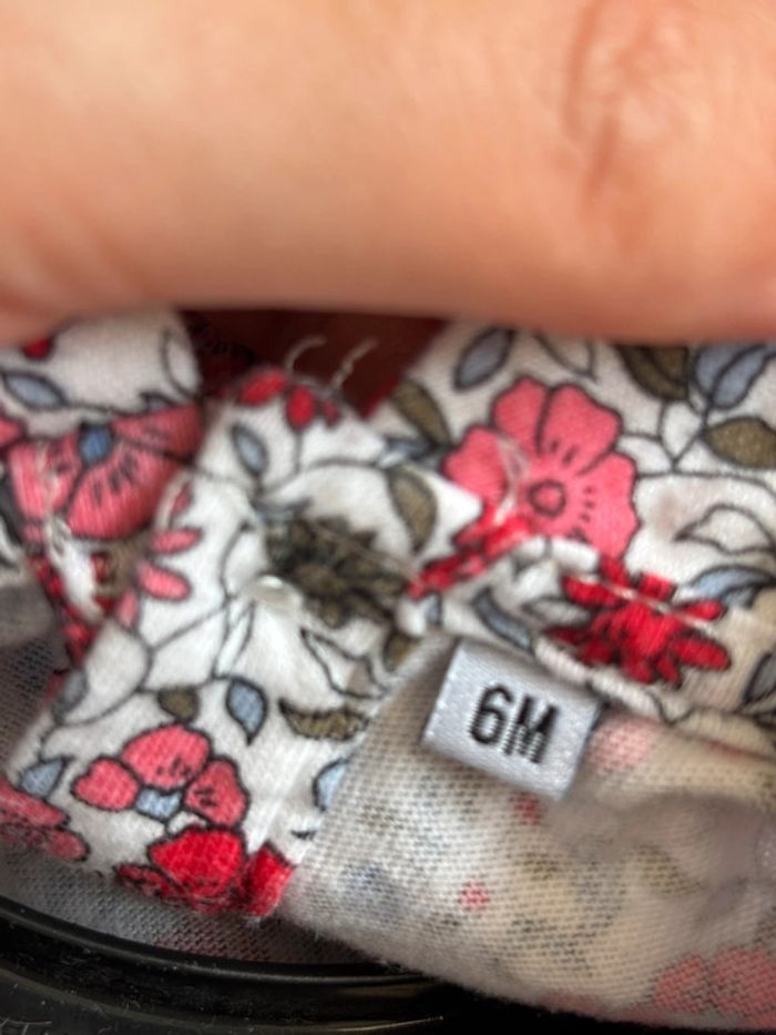Ensemble fleuri rouge 6 mois - photo numéro 5