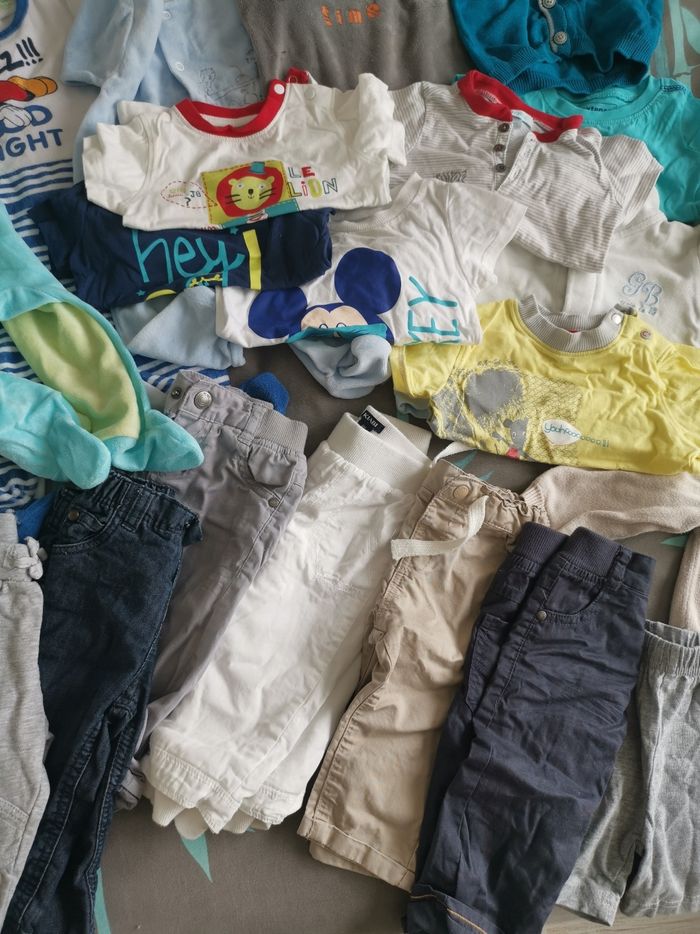 Lot de 47 vêtements bébé 6 mois - photo numéro 5
