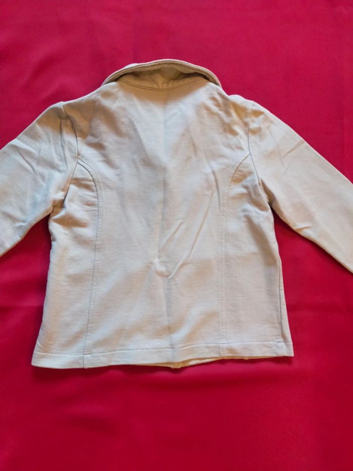 Jolie veste a bouton crème 5 ans - photo numéro 3