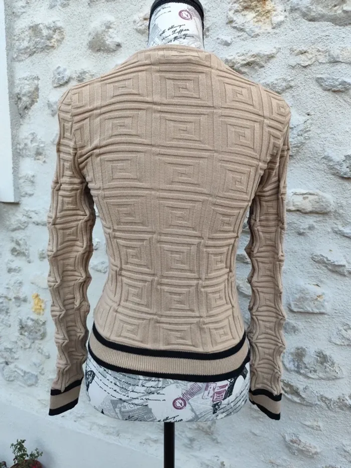 Joli pull fin femme taille M très bon état - photo numéro 4
