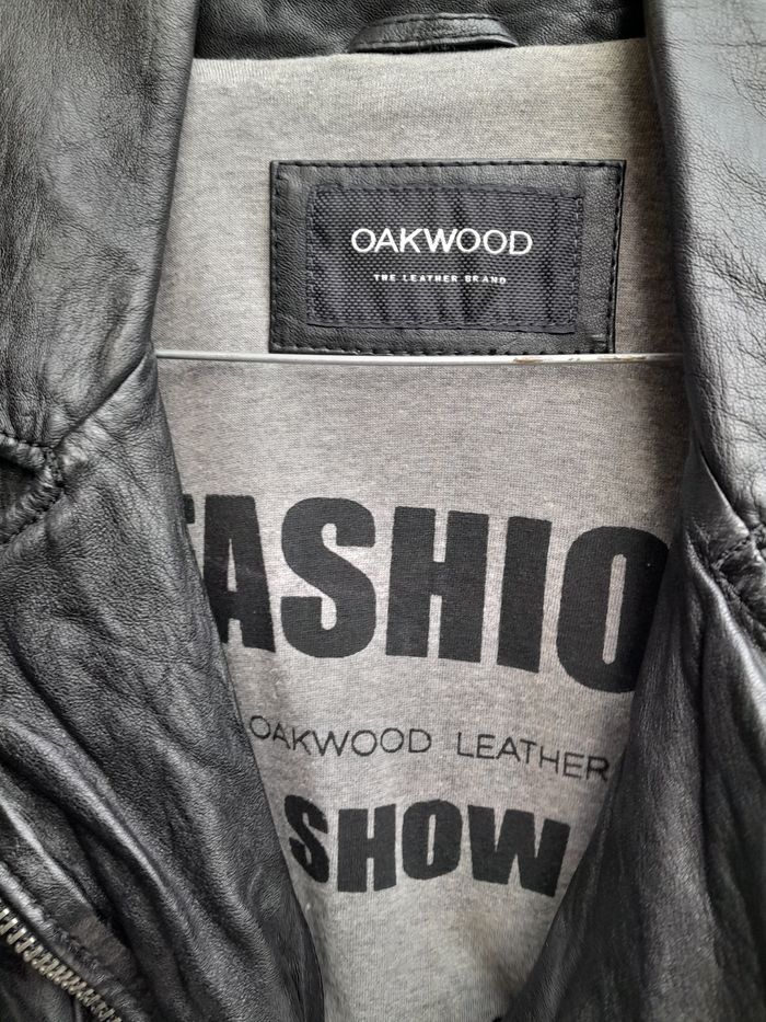 Blouson cuir noir avec facture usé mais ont voit le prix - photo numéro 2