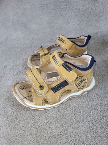 Chaussures sandales garcon 26
