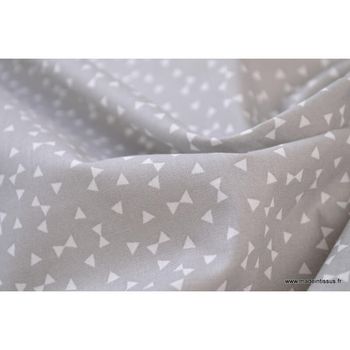 Coupons tissus coton GRIS TRIANGLES blancs en 150 cm de large- Neuf